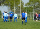 S.K.N.W.K. 3 - FC De Westhoek '20 4 (comp.) seizoen 2021-2022 (98/108)